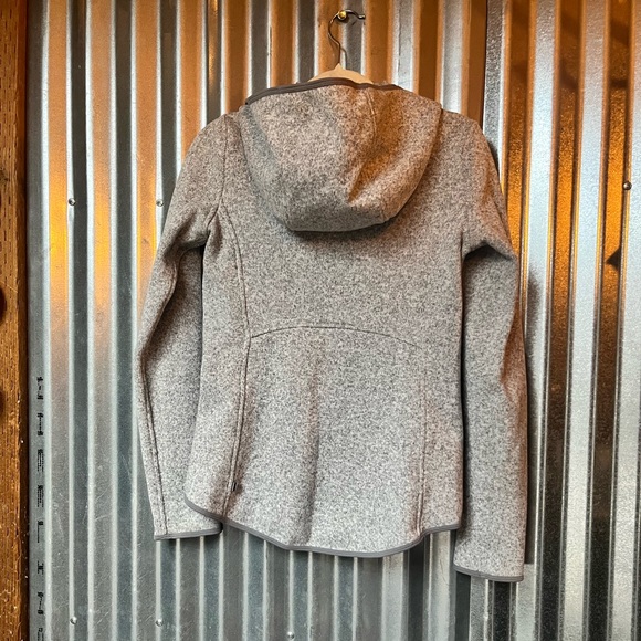 Lululemon Fleece and Thank You - Picture 8 of 14